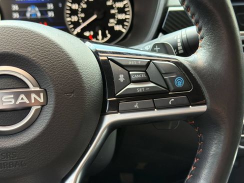 Used 2023 Nissan Altima 2.0 SR FWD image 26