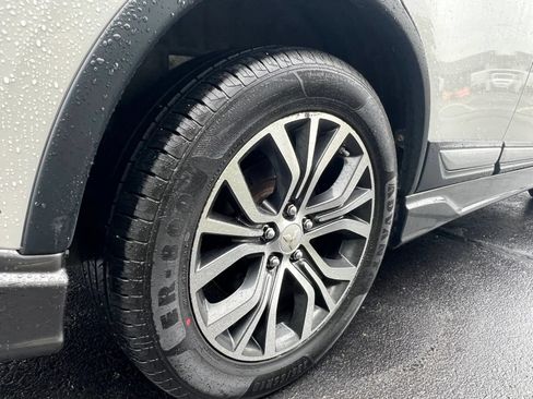 Used 2017 Mitsubishi Outlander SEL AWD/4WD image 24