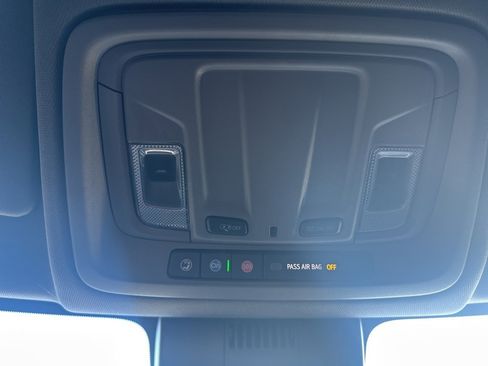 Used 2023 GMC Sierra 1500 Elevation image 19