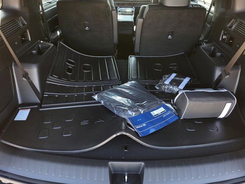 New 2026 Hyundai Santa Fe Calligraphy image 9