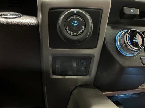 Used 2018 Ford F150 King Ranch w/ Equipment Group 601A Luxury image 27