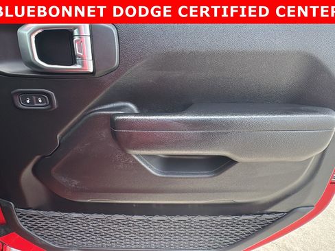 Used 2023 Jeep Wrangler Unlimited Rubicon w/ Cold Weather Group image 30