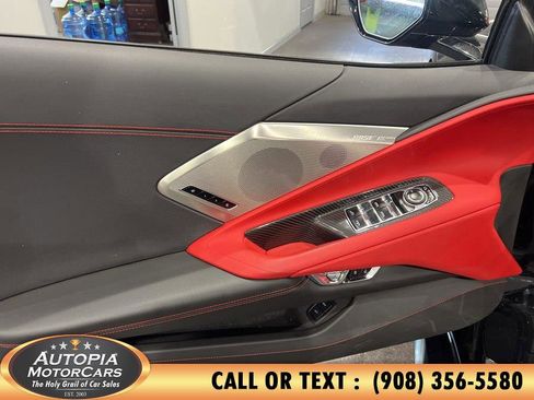 Used 2025 Chevrolet Corvette Z06 RWD image 17