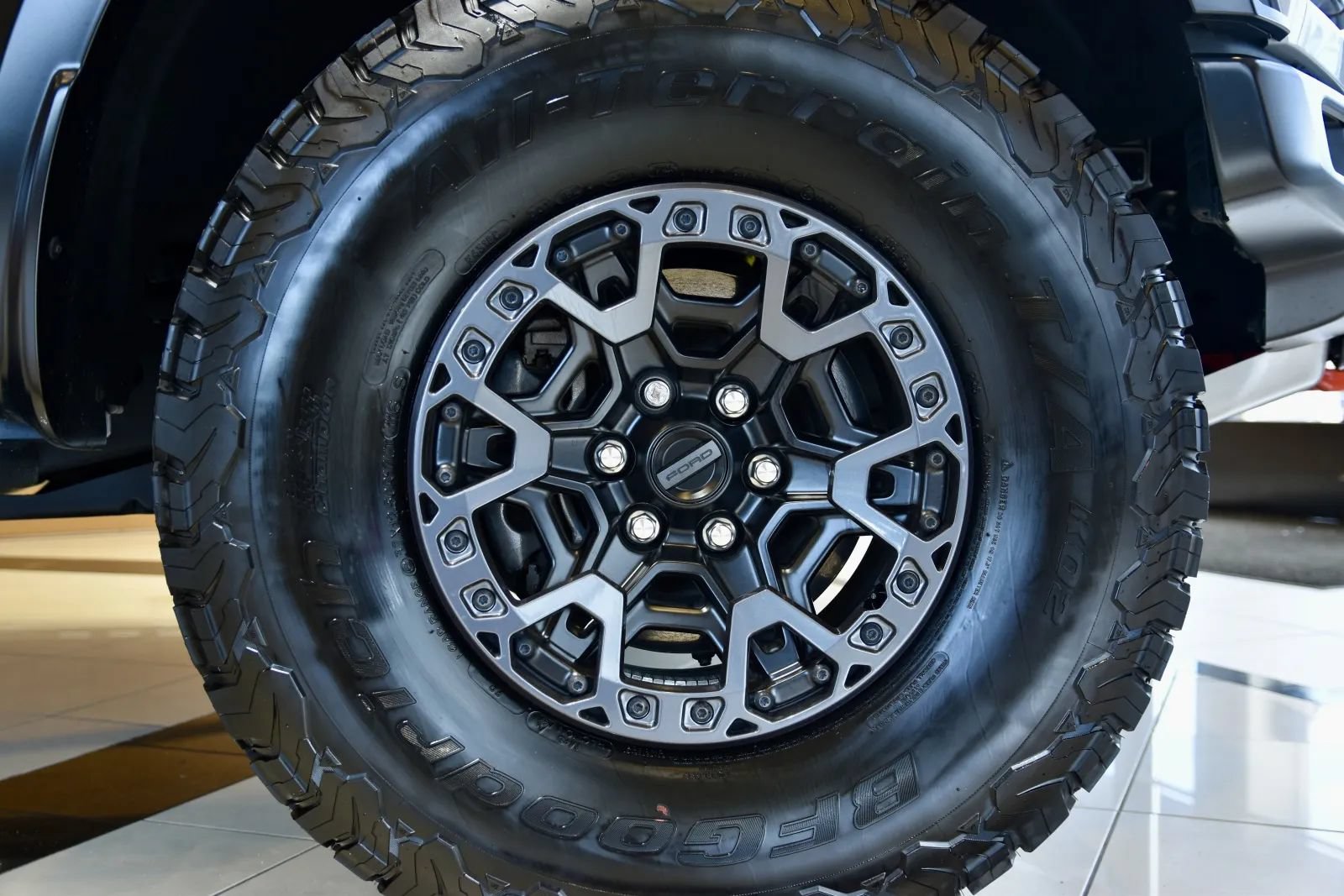 Used 2025 Ford F150 Raptor w/ Equipment Group 803A Raptor R AWD/4WD image 15
