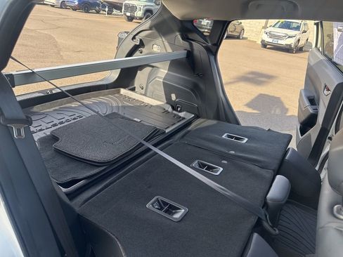 Certified 2025 Subaru Crosstrek 2.5i Limited w/ Crosstrek Mirror Package image 17