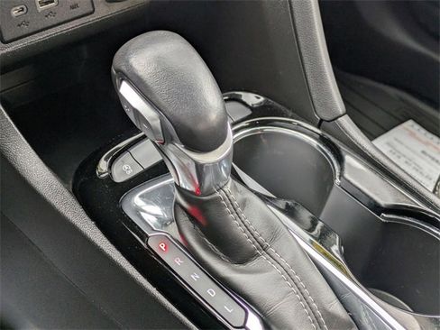 Used 2023 Buick Encore GX Essence w/ Experience Buick Package image 25