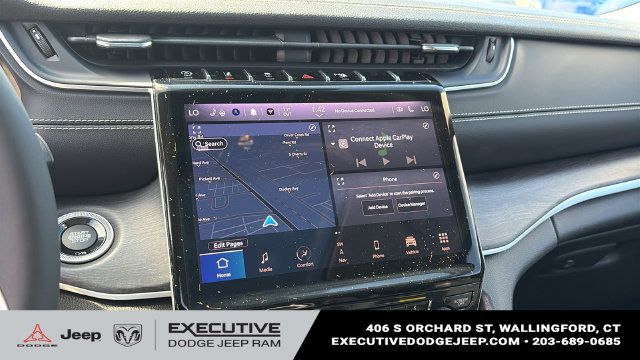 Used 2023 Jeep Grand Cherokee L Limited AWD/4WD image 16