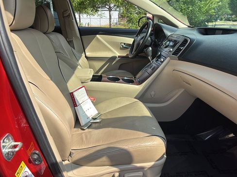 Used 2009 Toyota Venza AWD w/ Comfort Pkg image 21