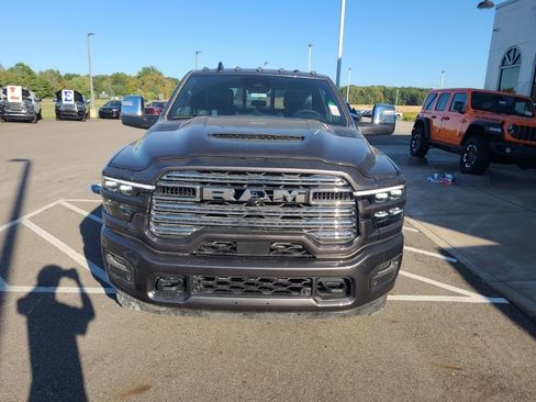 New 2026 RAM 2500 Laramie w/ Sport Appearance Package AWD/4WD image 3