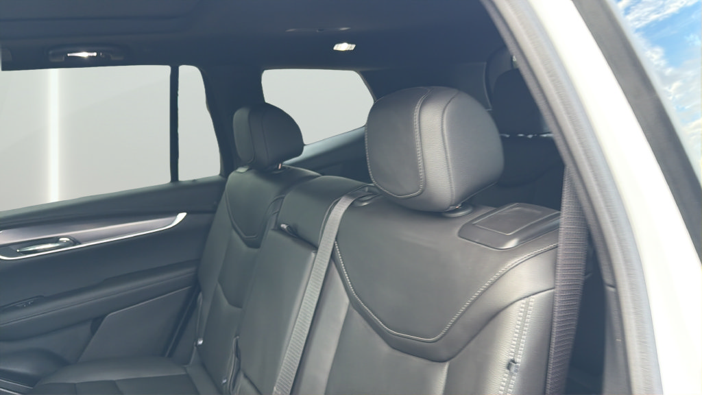 Used 2024 Cadillac XT6 Luxury FWD image 28