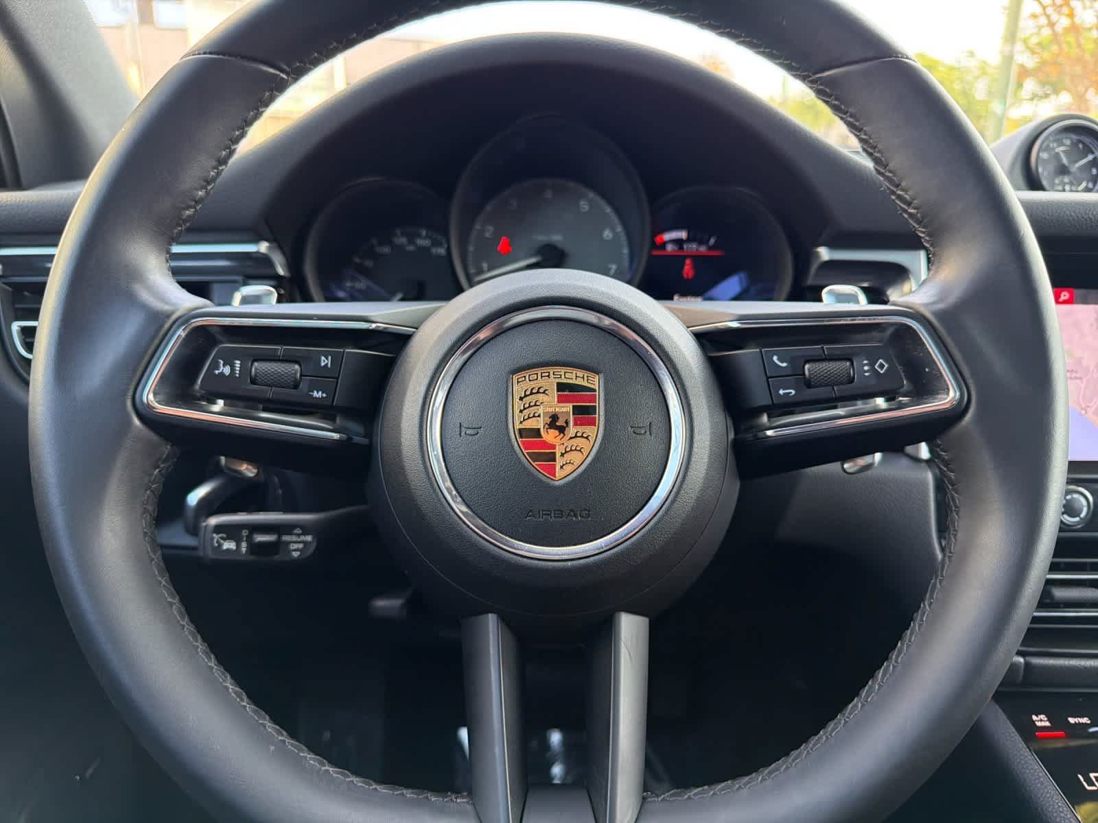 Certified 2024 Porsche Macan S AWD/4WD image 26