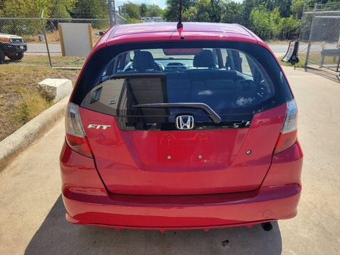 Used 2010 Honda Fit image 2