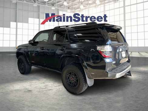 Used 2023 Toyota 4Runner TRD Off-Road Premium w/ Moonroof Package AWD/4WD image 3