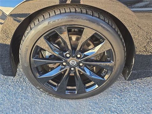 Used 2021 Nissan Maxima SR w/ Sport Mat Group image 7