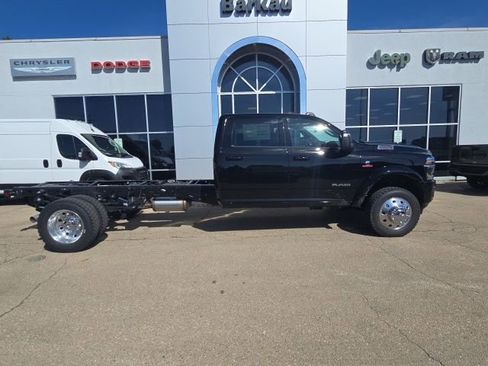 New 2026 RAM 5500 Tradesman w/ Laramie Trim Package image 3