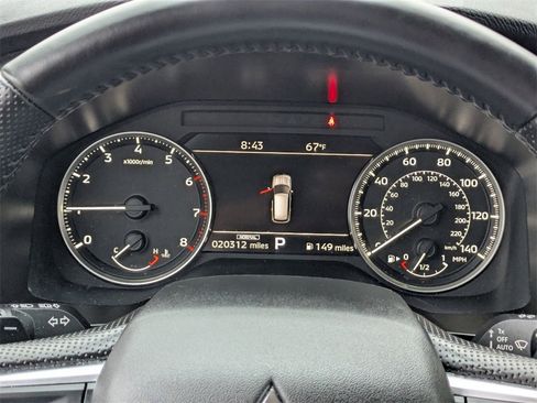 Used 2025 Mitsubishi Outlander SE image 18