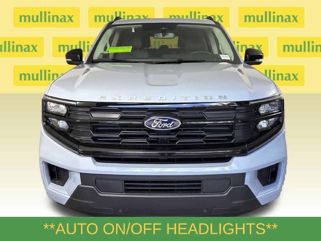 New 2026 Ford Expedition Max Active RWD image 15