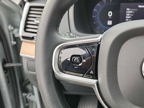 Certified 2024 Volvo XC90 B6 Plus image 19