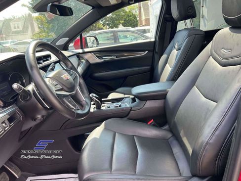 Used 2022 Cadillac XT5 Sportv image 16