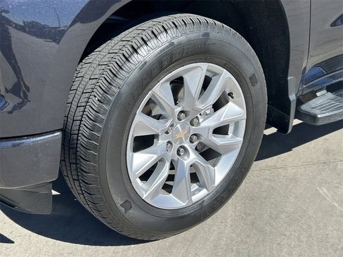 Used 2022 Chevrolet Silverado 1500 Custom image 9
