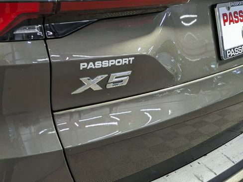 Certified 2024 BMW X5 xDrive40i w/ Premium Package image 11