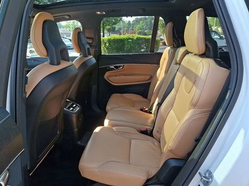 Used 2021 Volvo XC90 T8 Inscription w/ Advanced Package AWD/4WD image 12