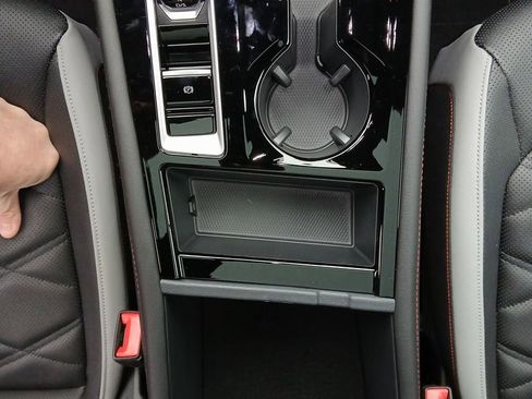 New 2026 Volkswagen Atlas Peak Edition AWD/4WD image 25