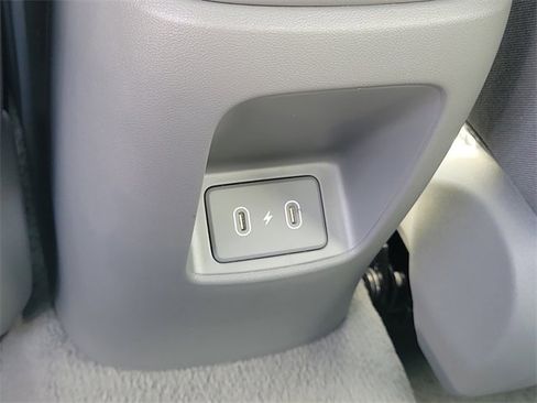 New 2025 Hyundai Elantra SEL image 20