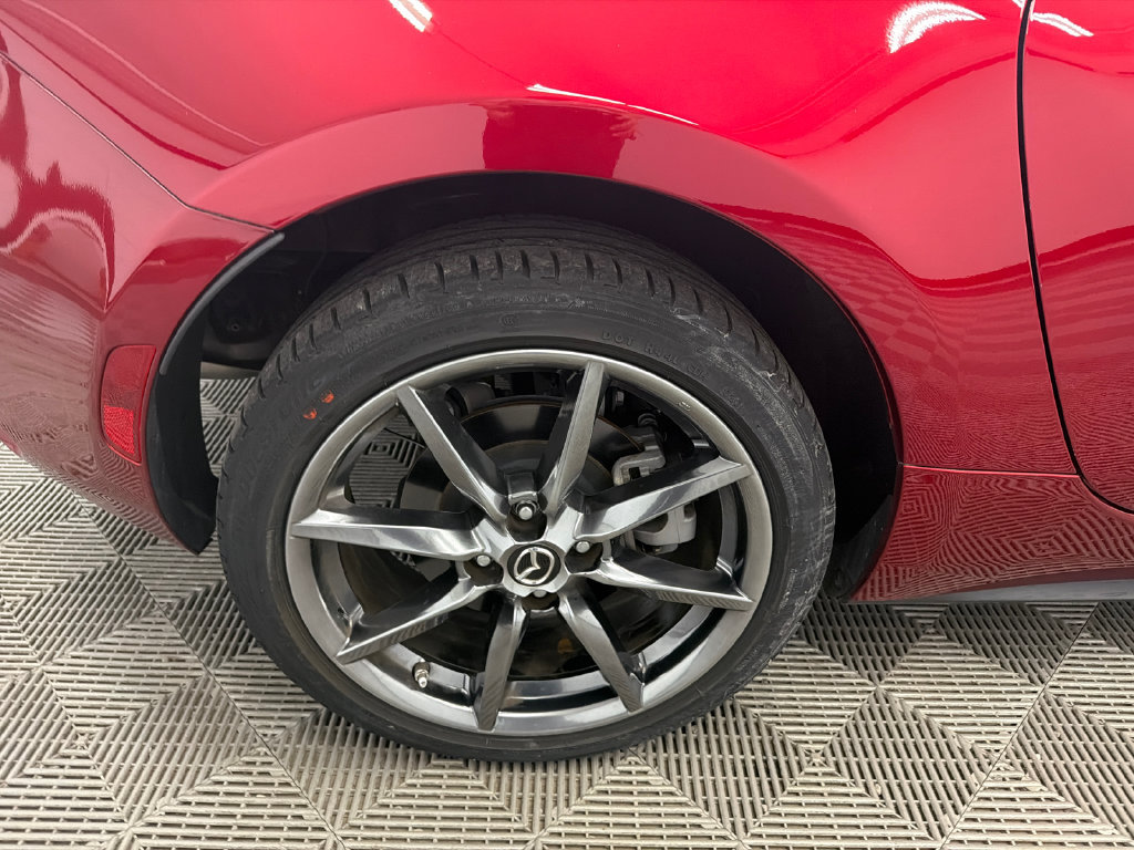 Used 2020 MAZDA MX-5 Miata RF Grand Touring RWD image 15