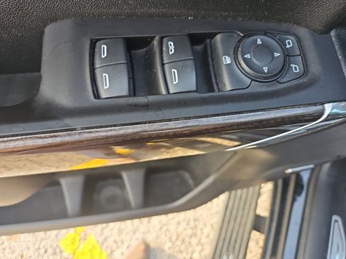 Used 2021 Chevrolet Silverado 1500 LT Trail Boss w/ Convenience Package II image 12