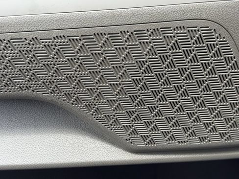 New 2027 Kia Carnival EX FWD image 24