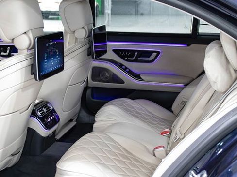 Used 2025 Mercedes-Benz S 580 4MATIC Sedan image 14