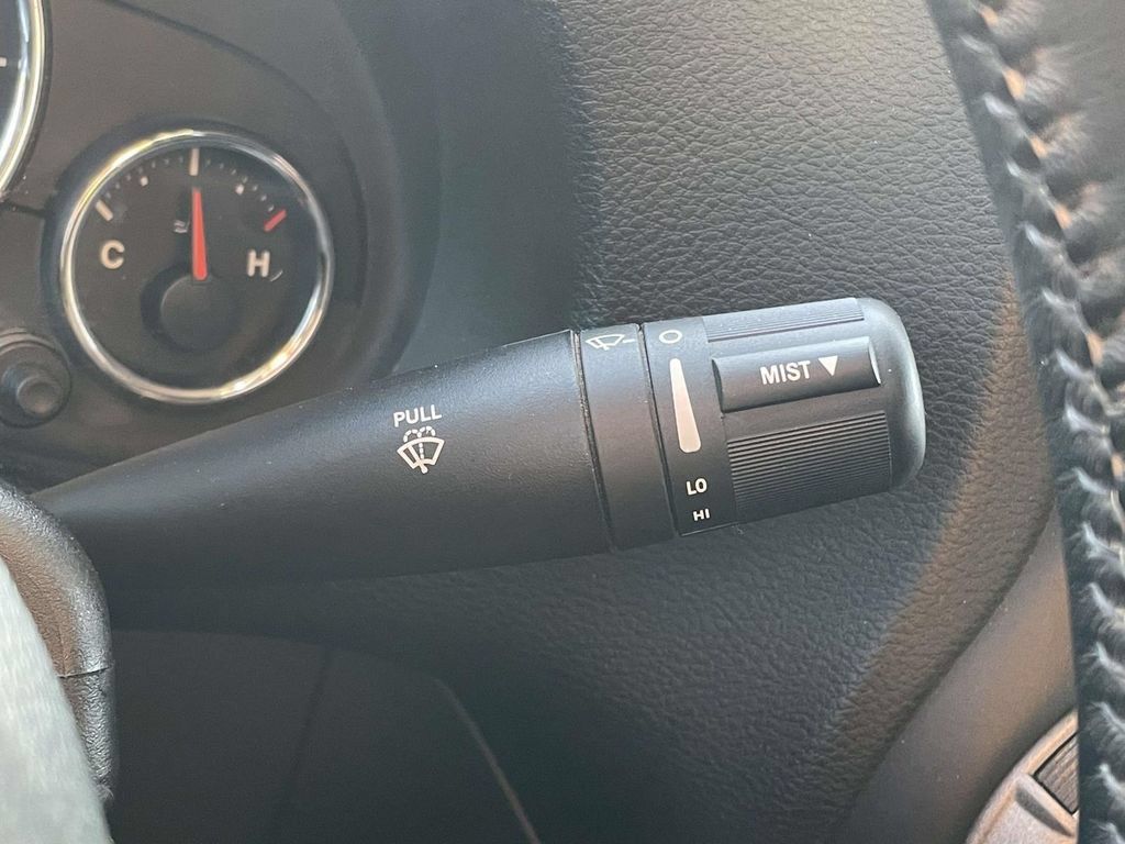 Used 2018 Jeep Wrangler Unlimited Sport S AWD/4WD image 11