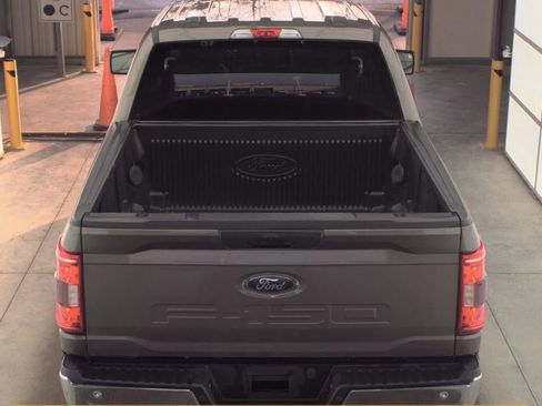 Used 2022 Ford F150 XLT image 4