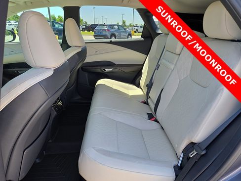 Used 2023 Lexus RX 350 FWD w/ Cold Area Package image 10