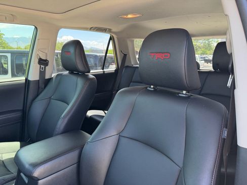 Used 2023 Toyota 4Runner TRD Off-Road Premium w/ Moonroof Package AWD/4WD image 26