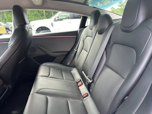 Used 2024 Tesla Model 3 Standard Range RWD image 18