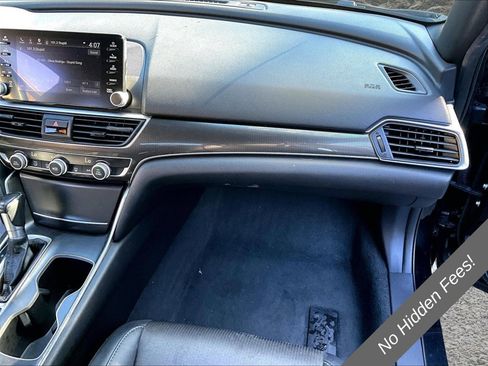 Used 2019 Honda Accord Sport image 11