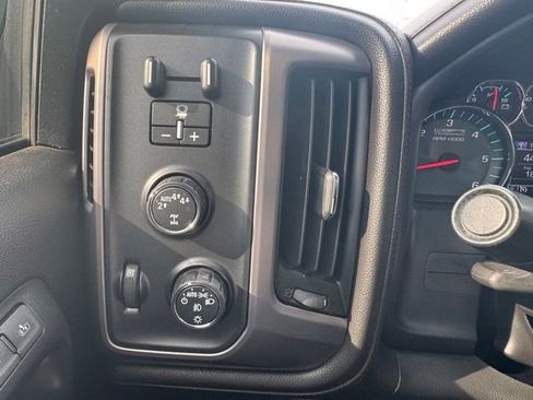 Used 2018 GMC Sierra 1500 SLT AWD/4WD image 14
