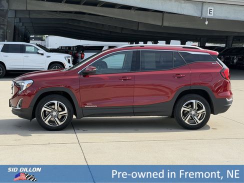 Certified 2018 GMC Terrain SLT AWD/4WD image 7