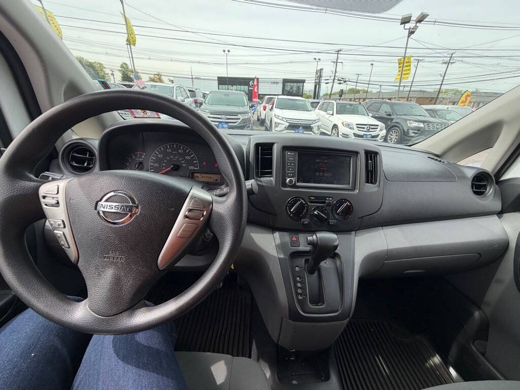 Used 2020 Nissan NV200 SV FWD image 12