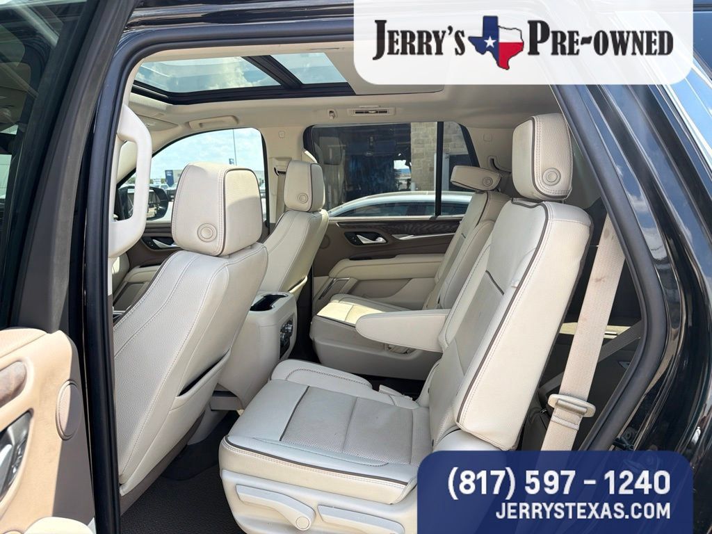 Used 2022 GMC Yukon Denali w/ Max Trailering Package AWD/4WD image 11