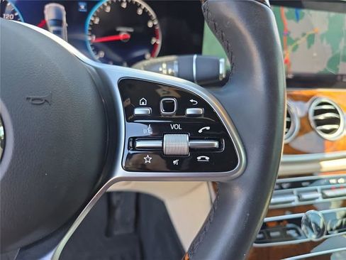 Used 2020 Mercedes-Benz E 350 4MATIC Sedan image 32