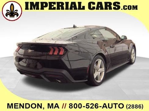 Used 2026 Ford Mustang Premium RWD image 6