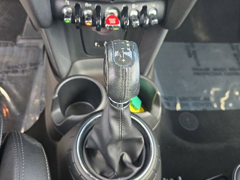 Used 2016 MINI Cooper 2-Door Hardtop image 19