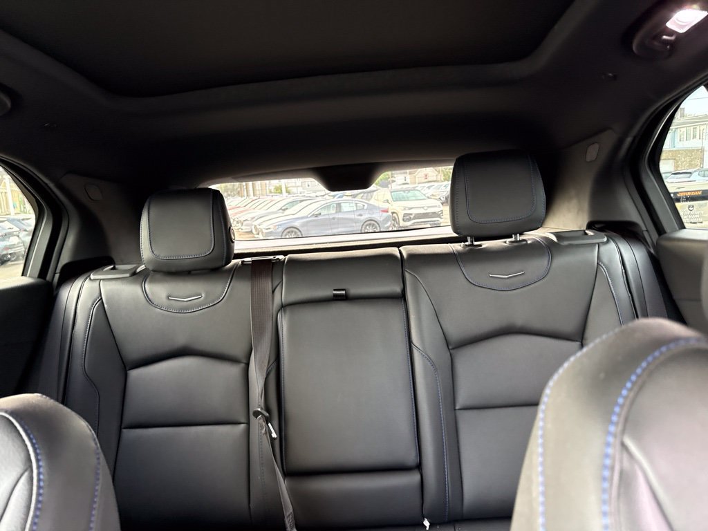 Used 2024 Cadillac XT4 Sport w/ Cold Weather Package AWD/4WD image 5