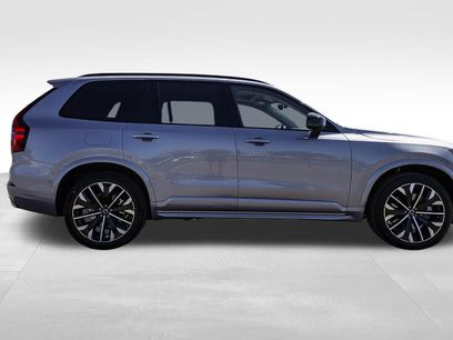 New 2026 Volvo XC90 T8 Ultra w/ Lounge Package