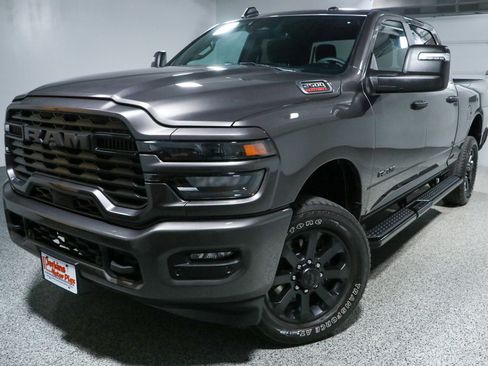 Used 2025 RAM 2500 Big Horn AWD/4WD image 32