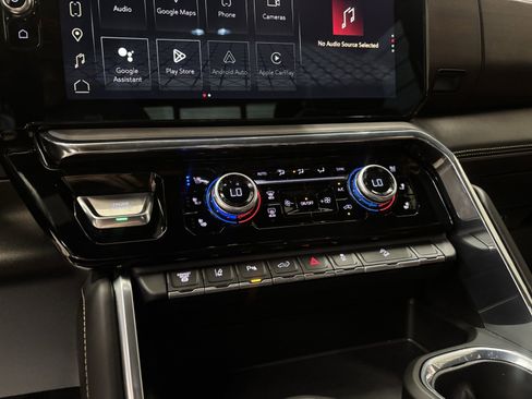 Used 2024 GMC Sierra 3500 Denali Ultimate image 21