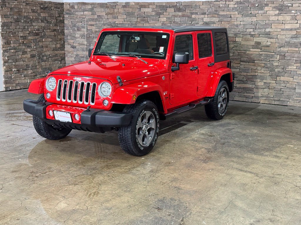 Used 2018 Jeep Wrangler Unlimited Sahara w/ Connectivity Group AWD/4WD image 5